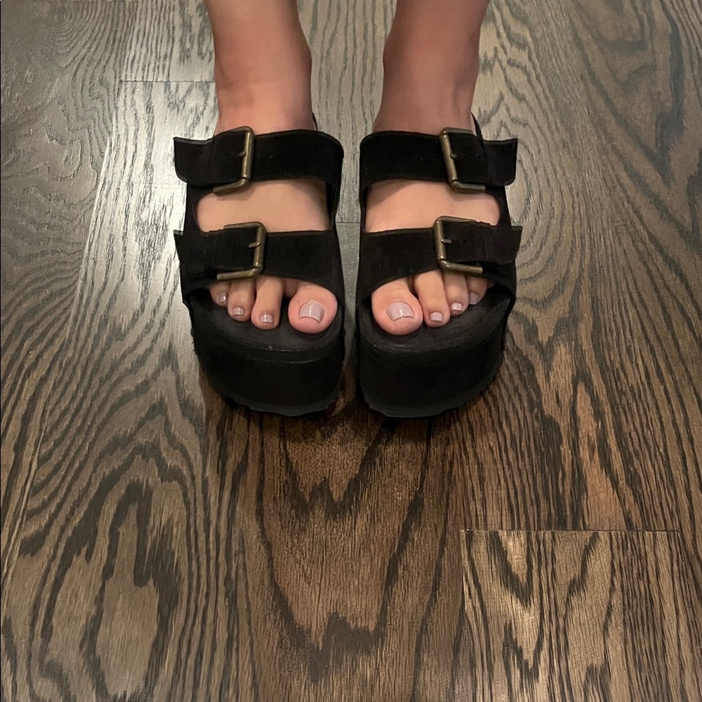 “Rule Breaker” Intentionally Blank flatform platform black sandals EU 38